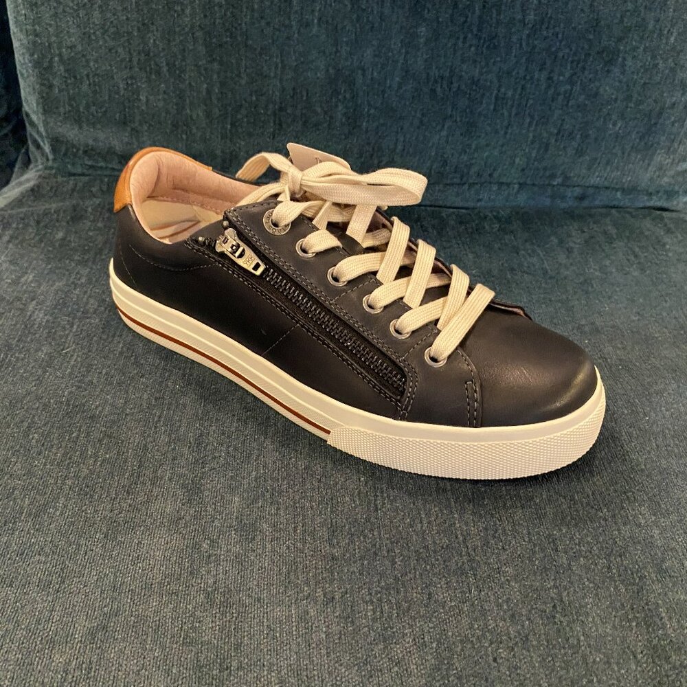 Taos - Z Soul lux Black/Tan - Multiple Sizes (NEW W/ BOX)